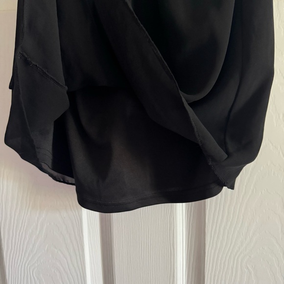 Guess Flowy Chiffon Sleeveless Top - Picture 3 of 5